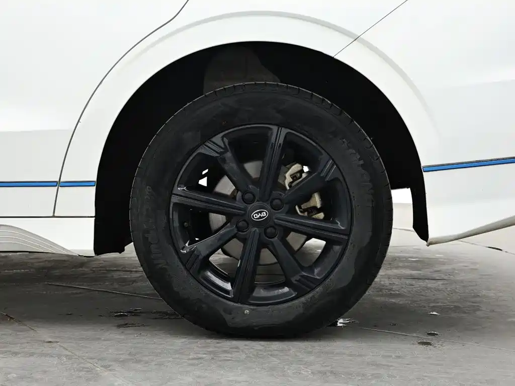 BYD e3 — миниатюра 8