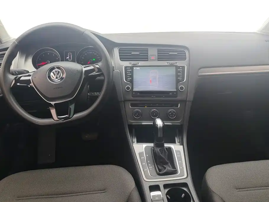 Volkswagen Golf — миниатюра 12