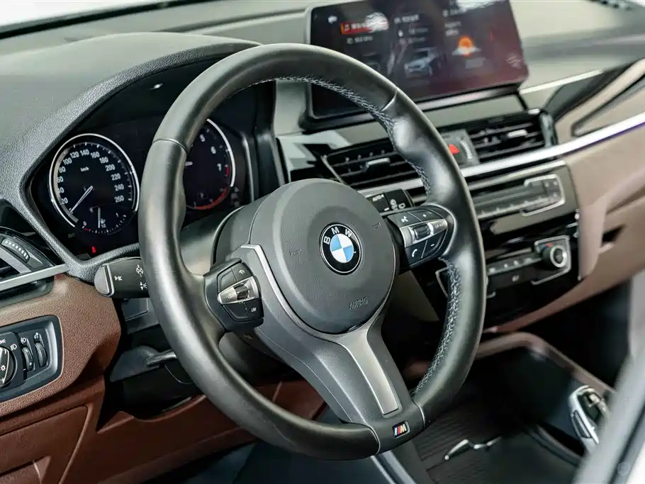 BMW X1 — миниатюра 10
