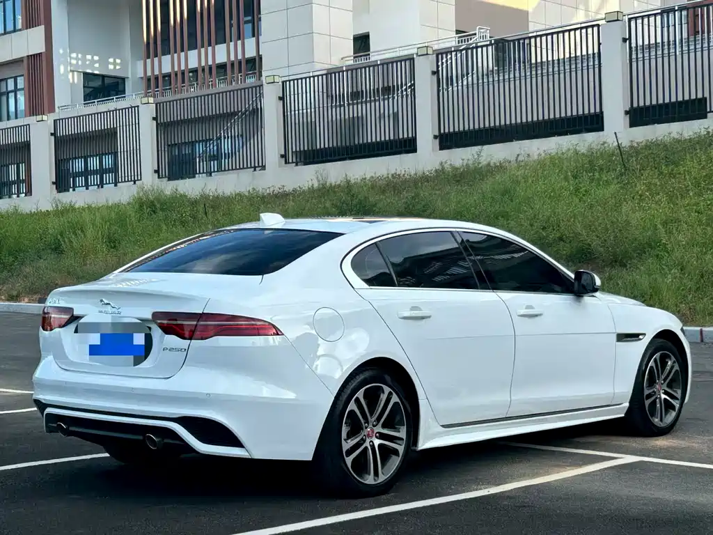 Jaguar XEL 2022 2.0T 250PS R-DYNAMIC S Sport