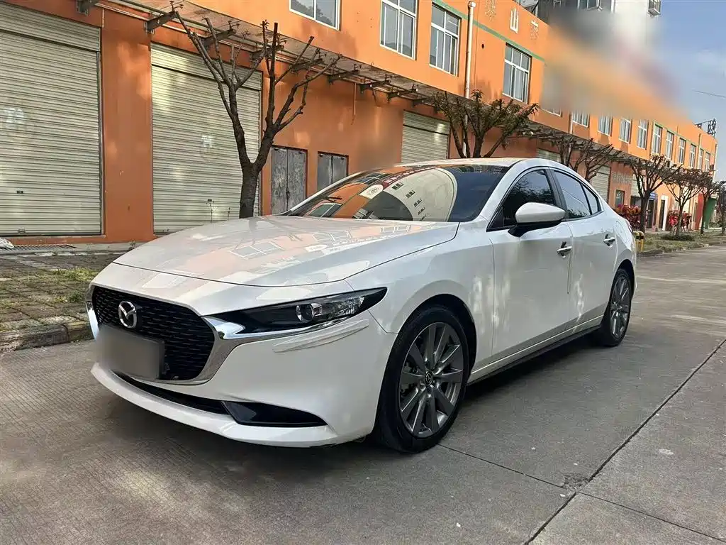 Mazda 3 Axela 2025