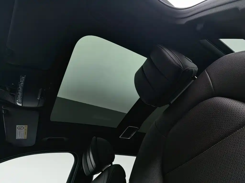 Mercedes-Benz GLC — миниатюра 14