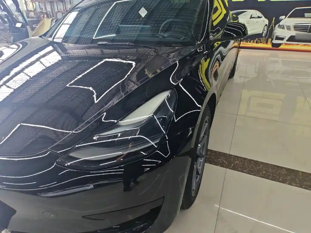 Tesla Model 3 — миниатюра 24