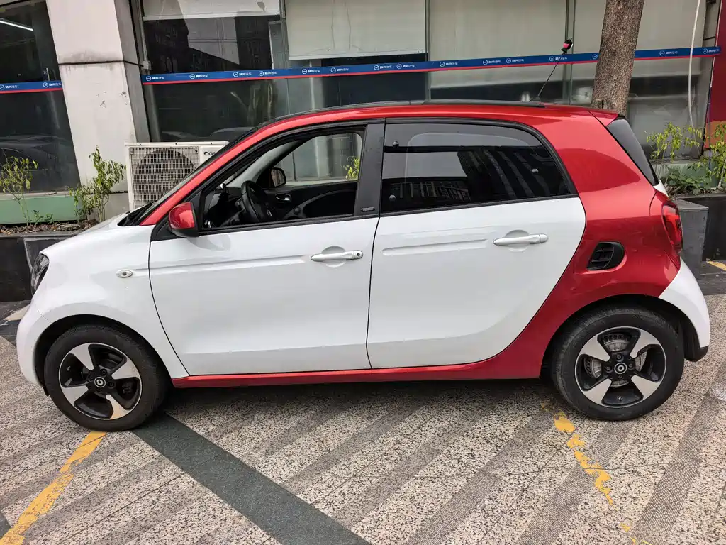 smart Smart Forfour — миниатюра 7