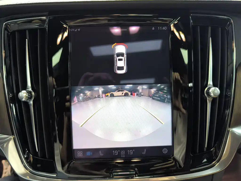 Volvo S90 — миниатюра 10