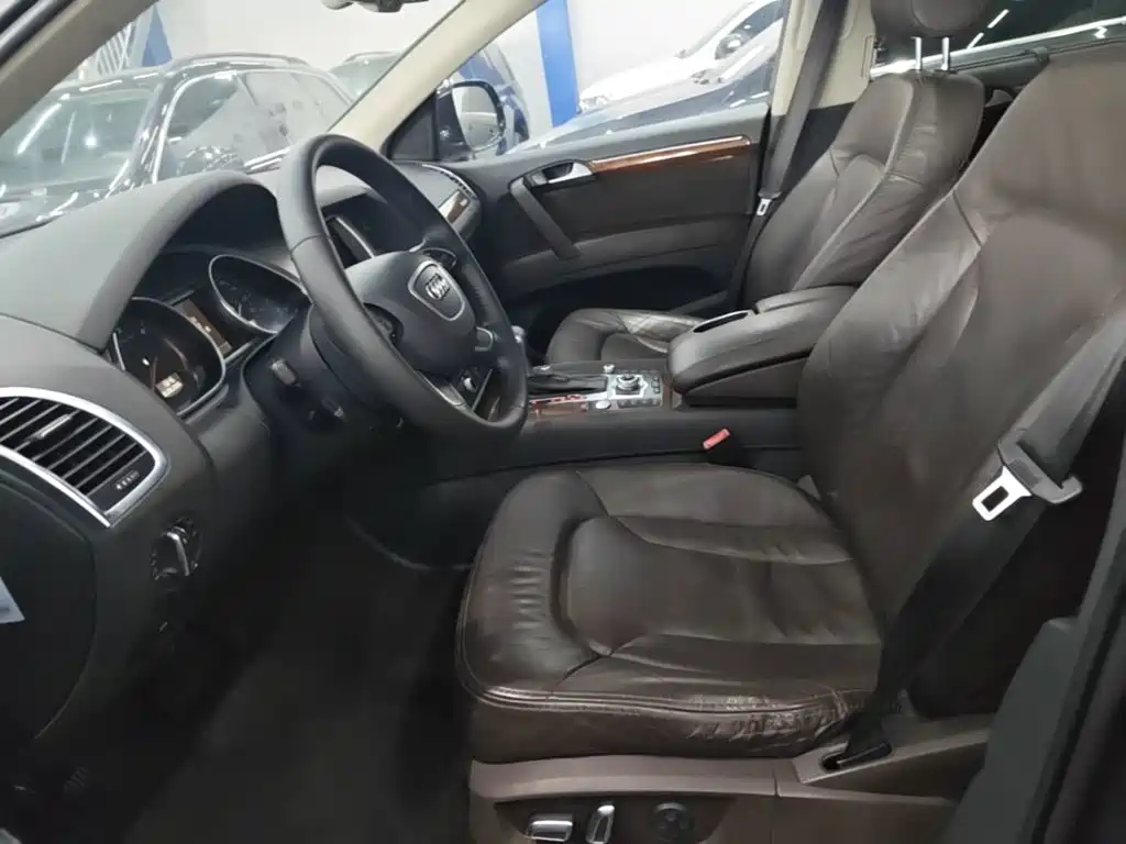 Audi Q7 — миниатюра 15