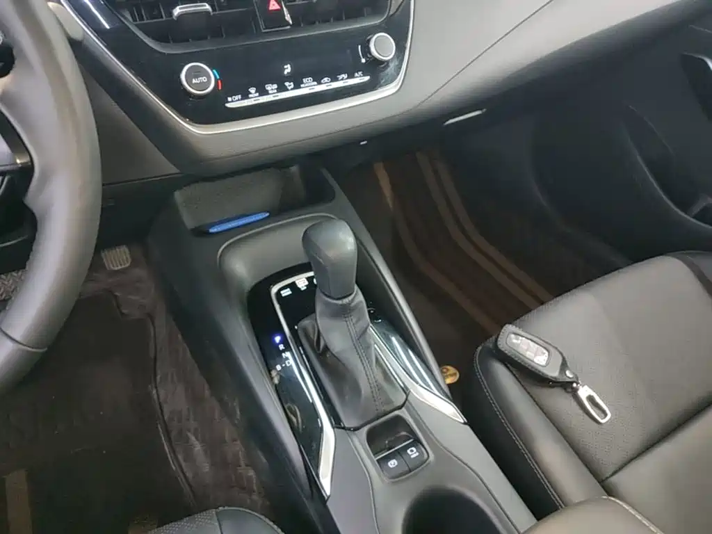 Toyota Corolla — миниатюра 14