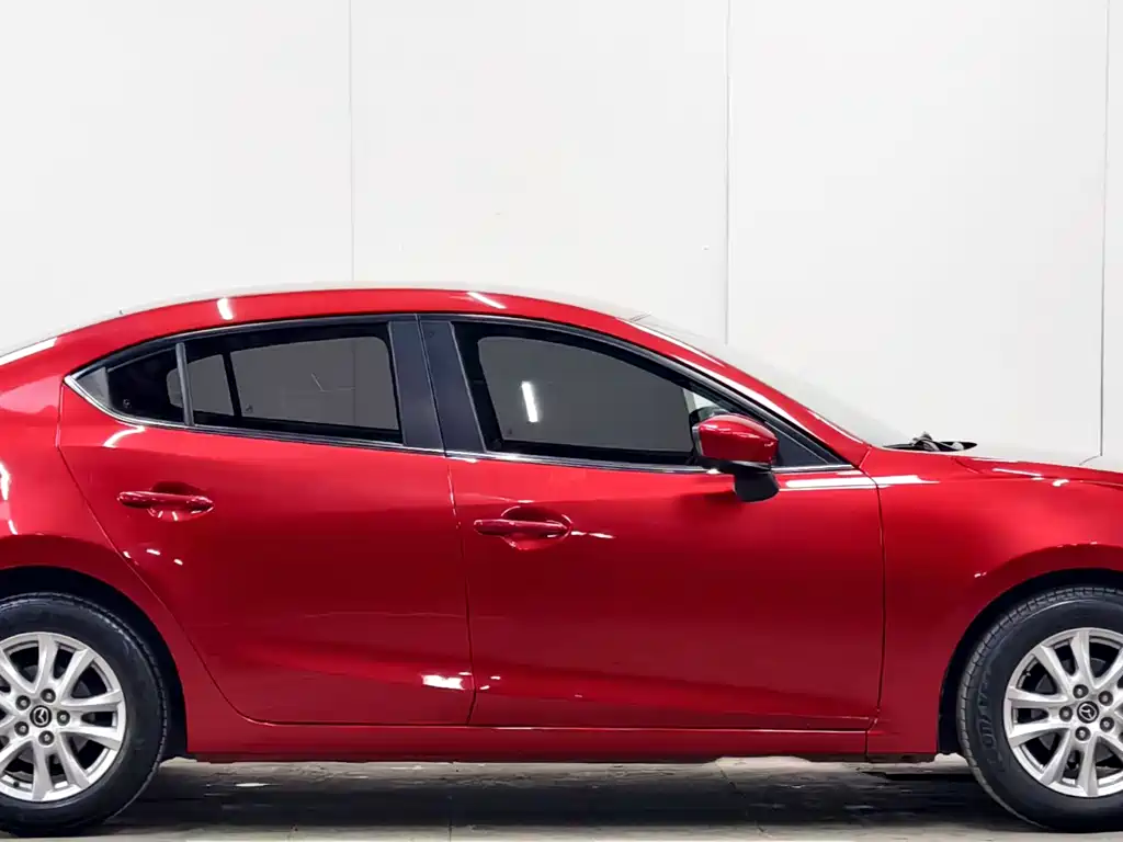 Mazda Mazda3 3 2016 1.5L AT Comfort