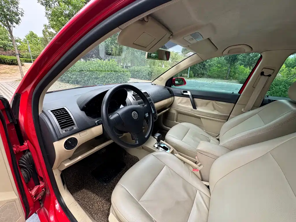 Volkswagen Polo 1.4L Auto Supreme Cool Edition, фото 5