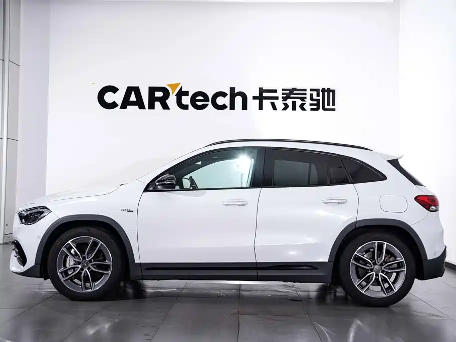 Mercedes-Benz GLA AMG — миниатюра 8