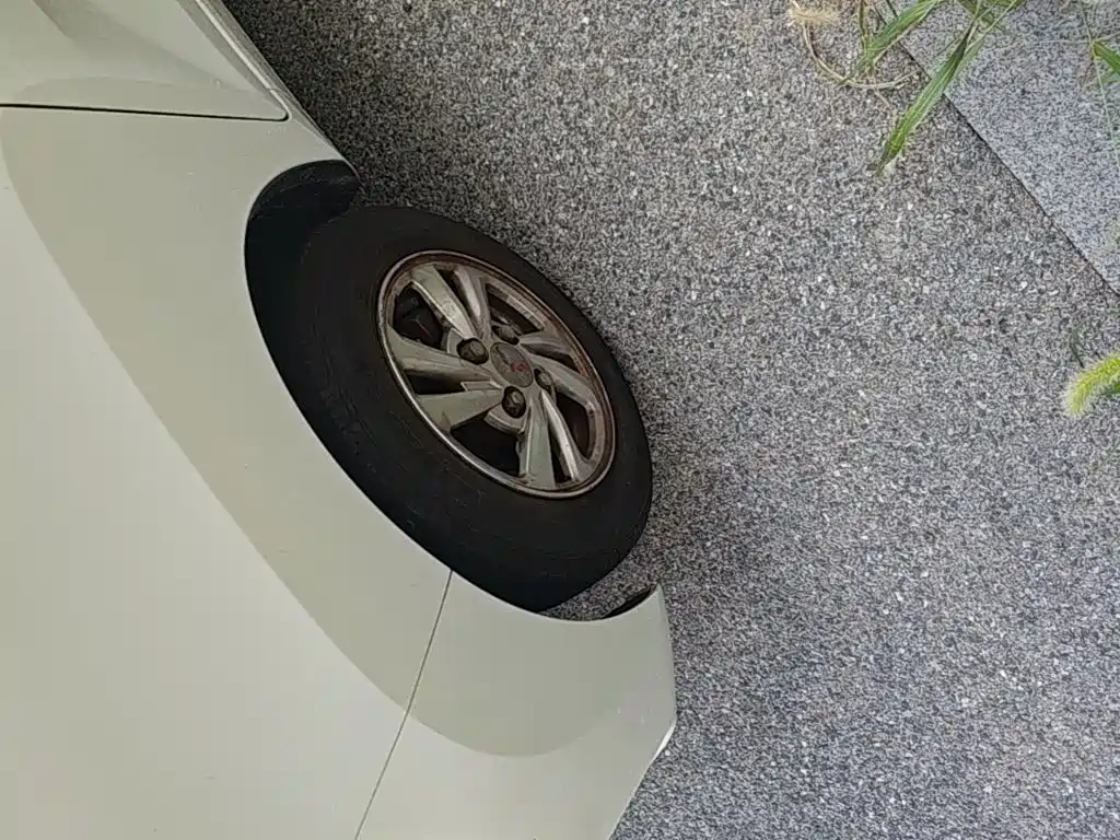Wuling MINIEV — миниатюра 23