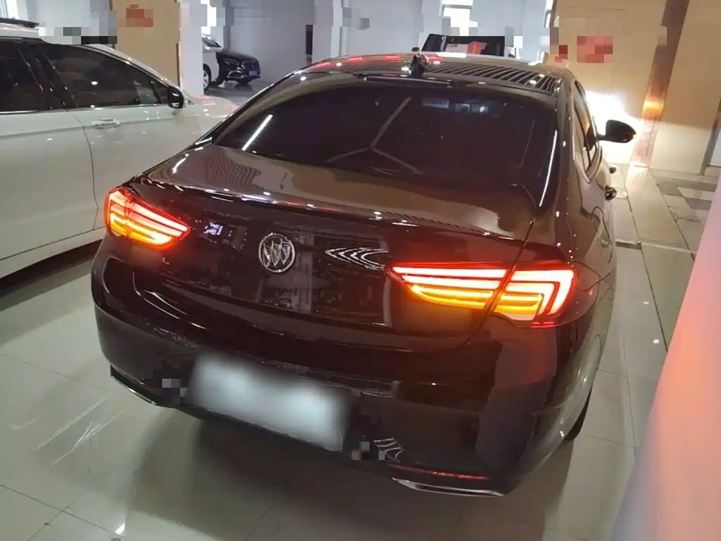 Buick Regal — миниатюра 7
