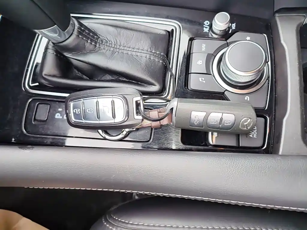 Mazda Atenza — миниатюра 9