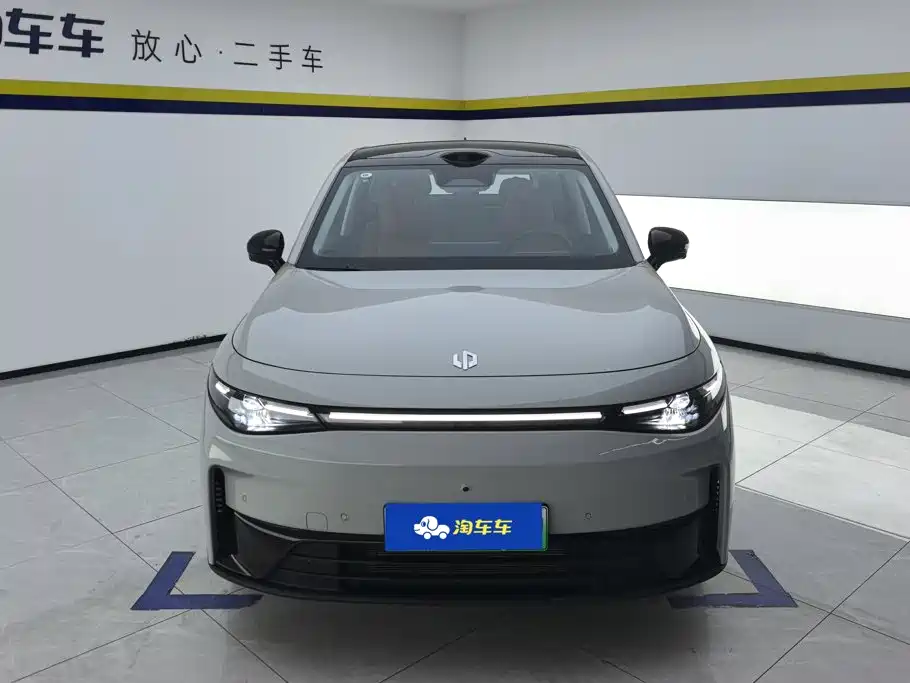 Leapmotor Leapmotor C10 — миниатюра 2