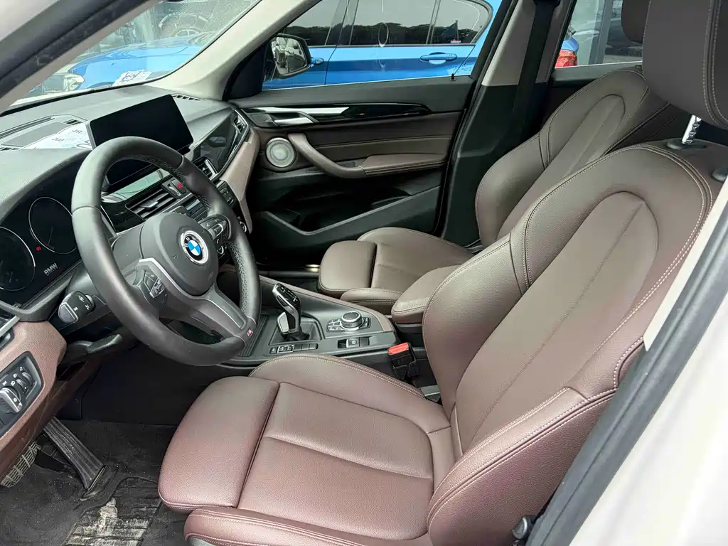 BMW X1 2021 xDrive25Li Premium