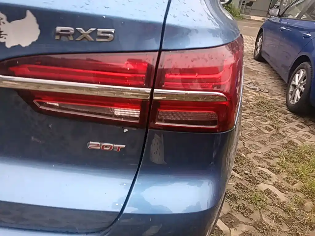 Roewe RX5 — миниатюра 8