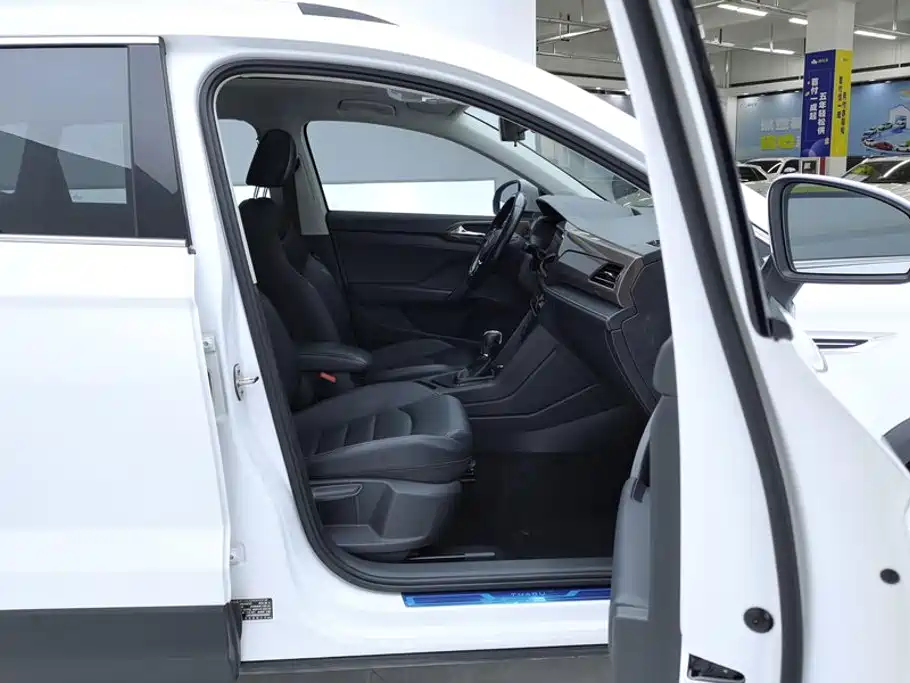 Volkswagen Tharu — миниатюра 8