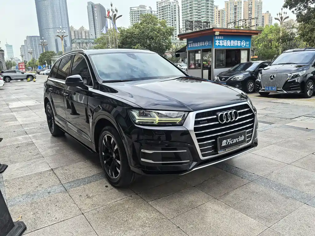 Audi Q7 2019 55 TFSI