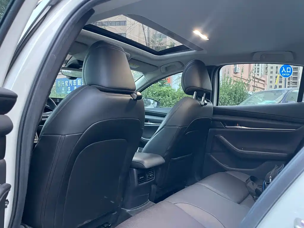 Mazda 3 Axela — миниатюра 11