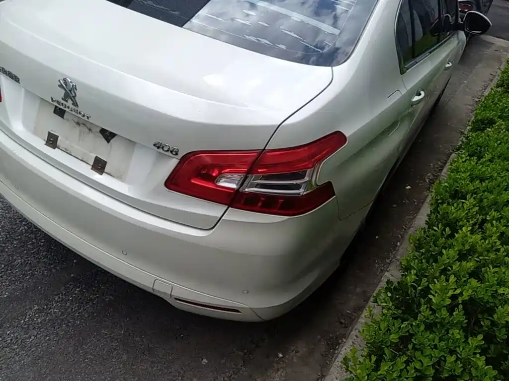 Peugeot 408 — миниатюра 8
