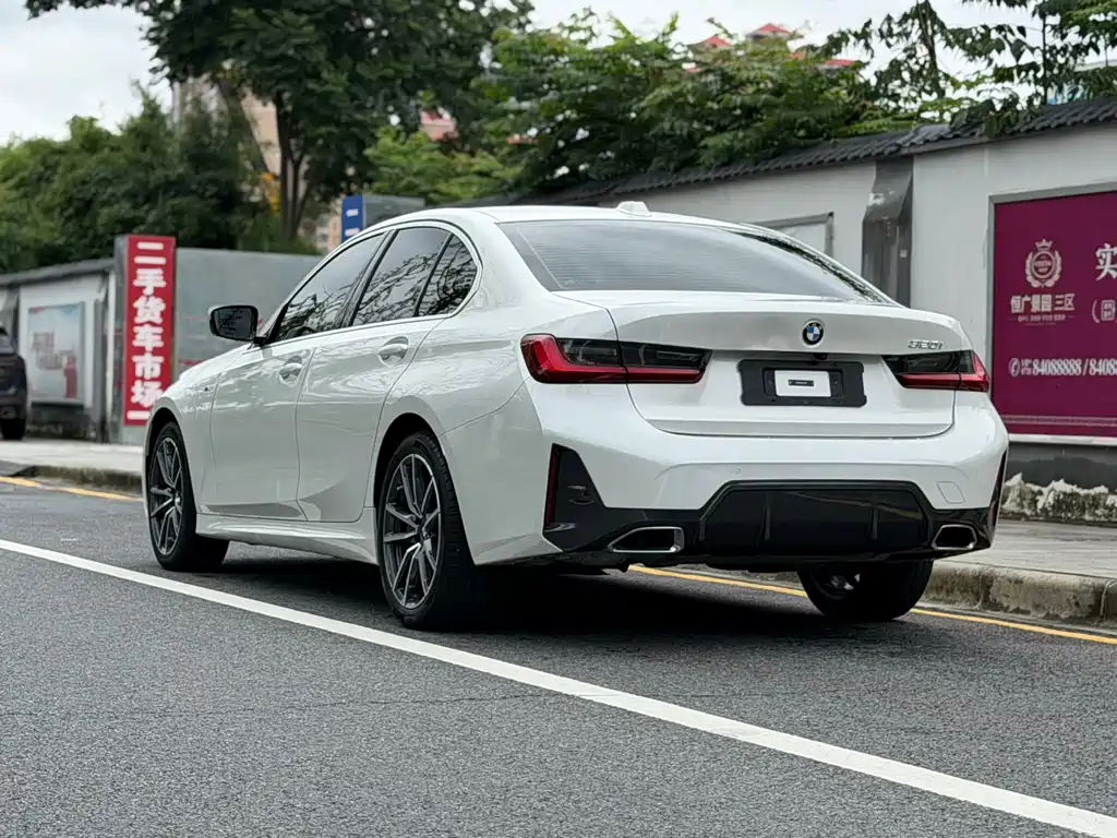 BMW 3 Series — миниатюра 6