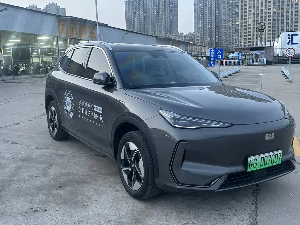 Galaxy Galaxy E5 — миниатюра 3