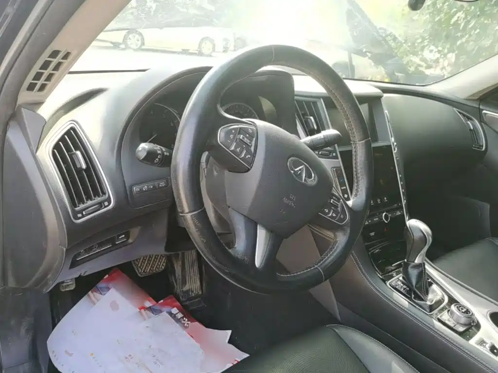 Infiniti Q50L — миниатюра 10