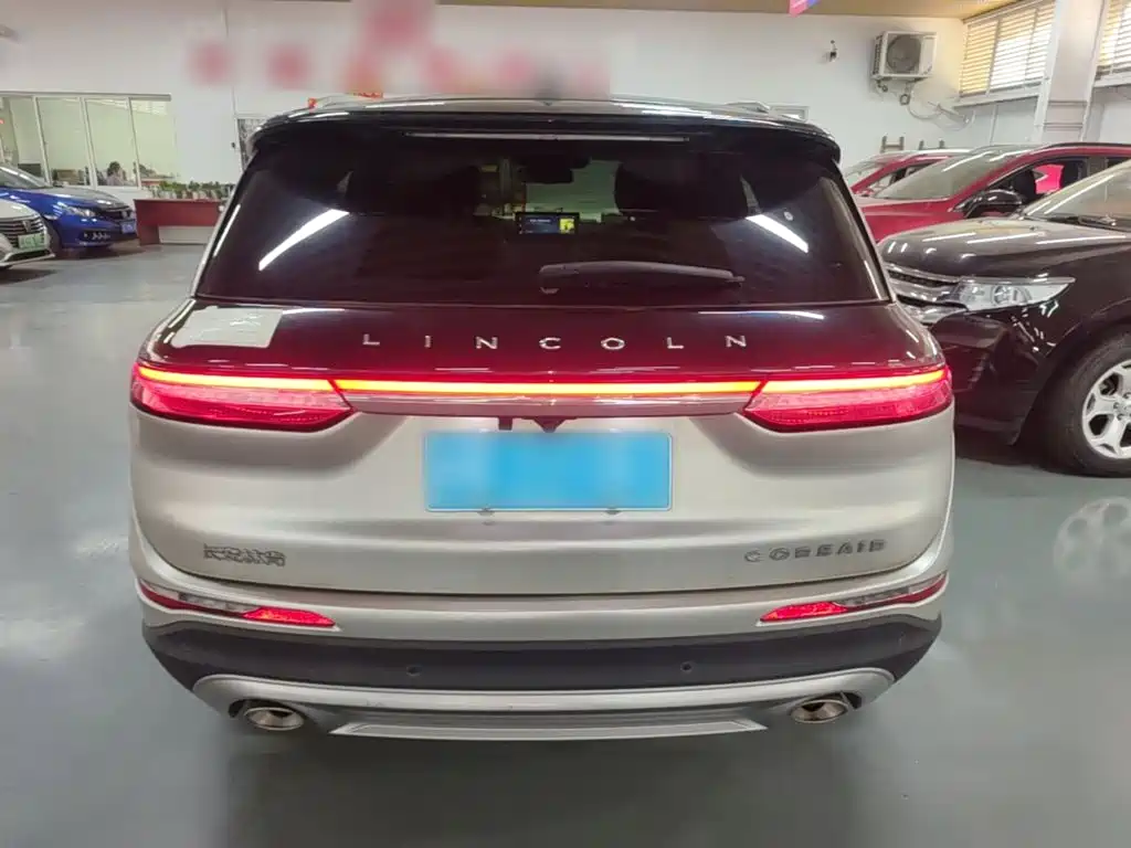 Lincoln Corsair — миниатюра 6