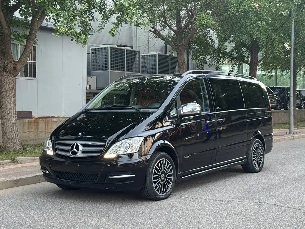 Mercedes-Benz Viano — миниатюра 2