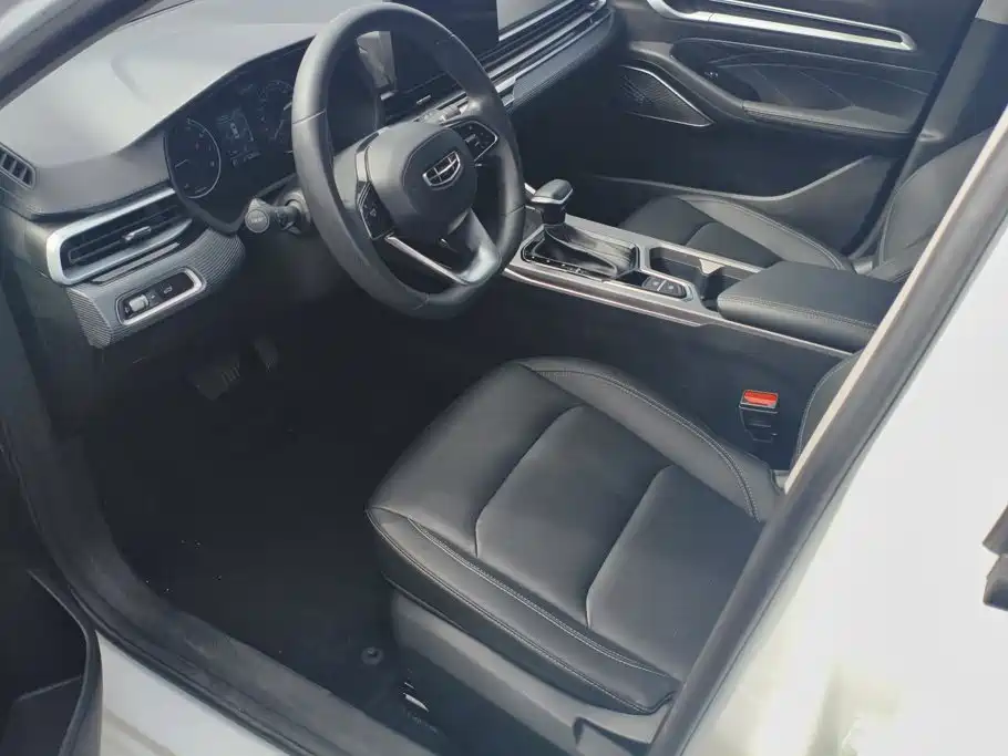 Geely Emgrand — миниатюра 9