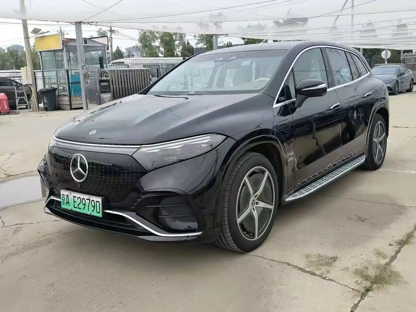 奔驰EQS SUV 2025款 500 4MATIC 2025