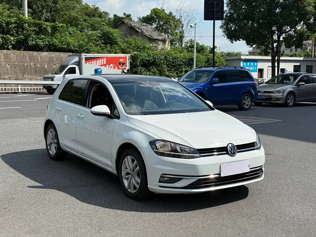 Volkswagen Golf — миниатюра 3