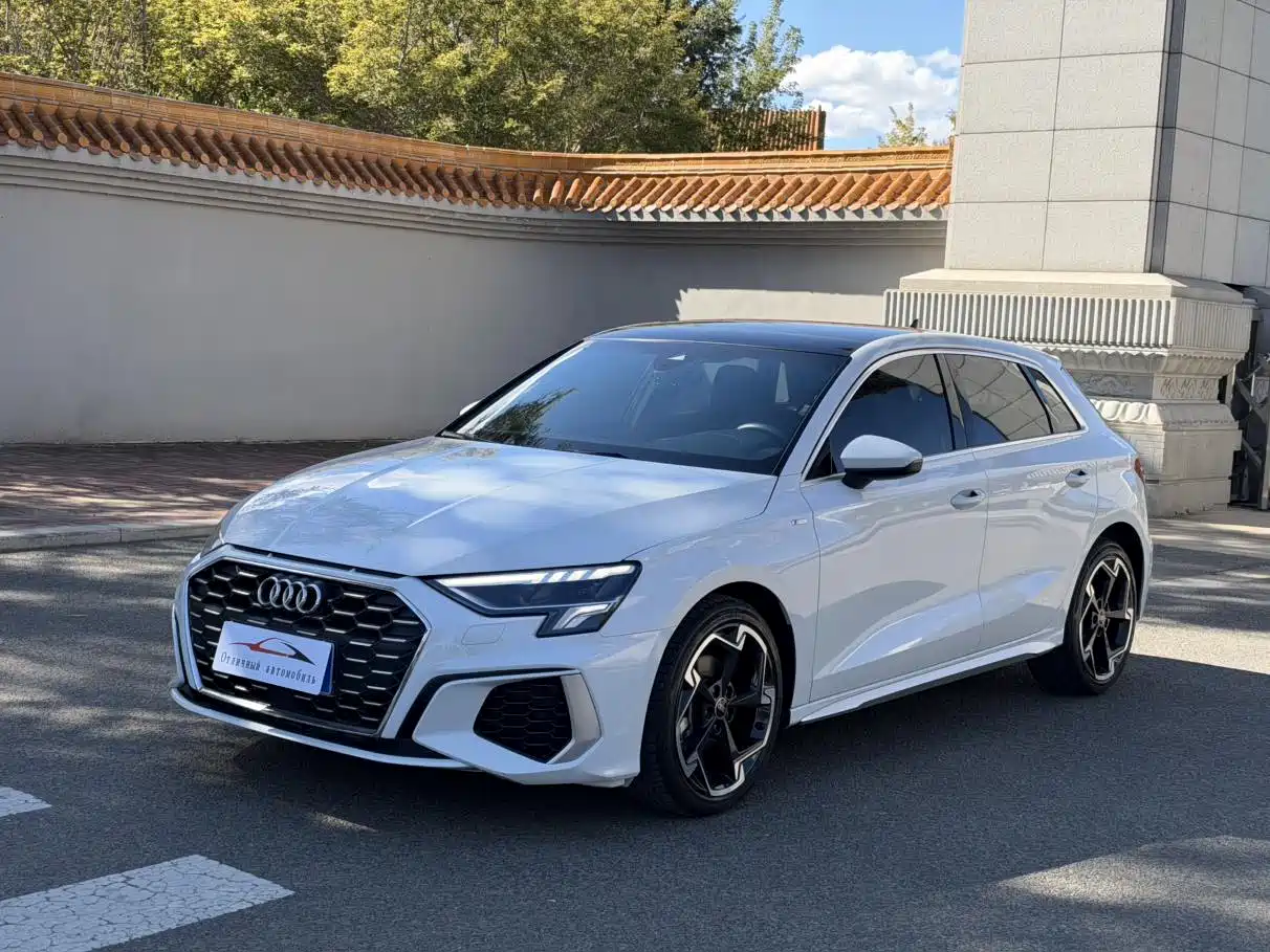 奥迪A3 2023款 Sportback 35 TFSI 豪华运动型 2023