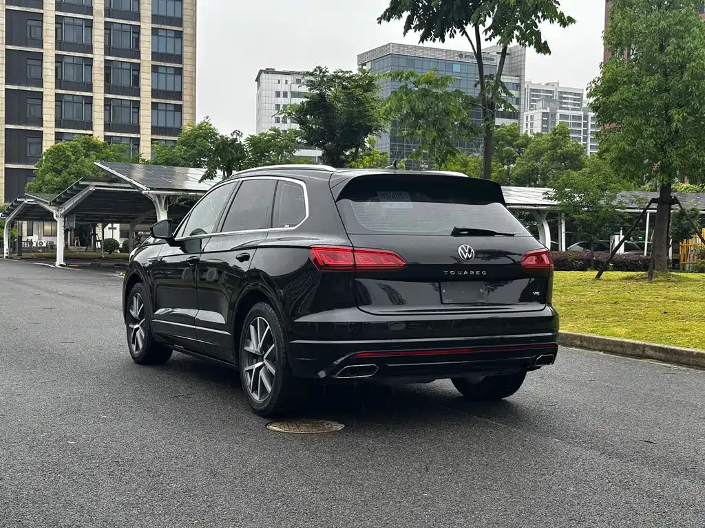 Volkswagen Touareg 2022 3.0TSI Sport