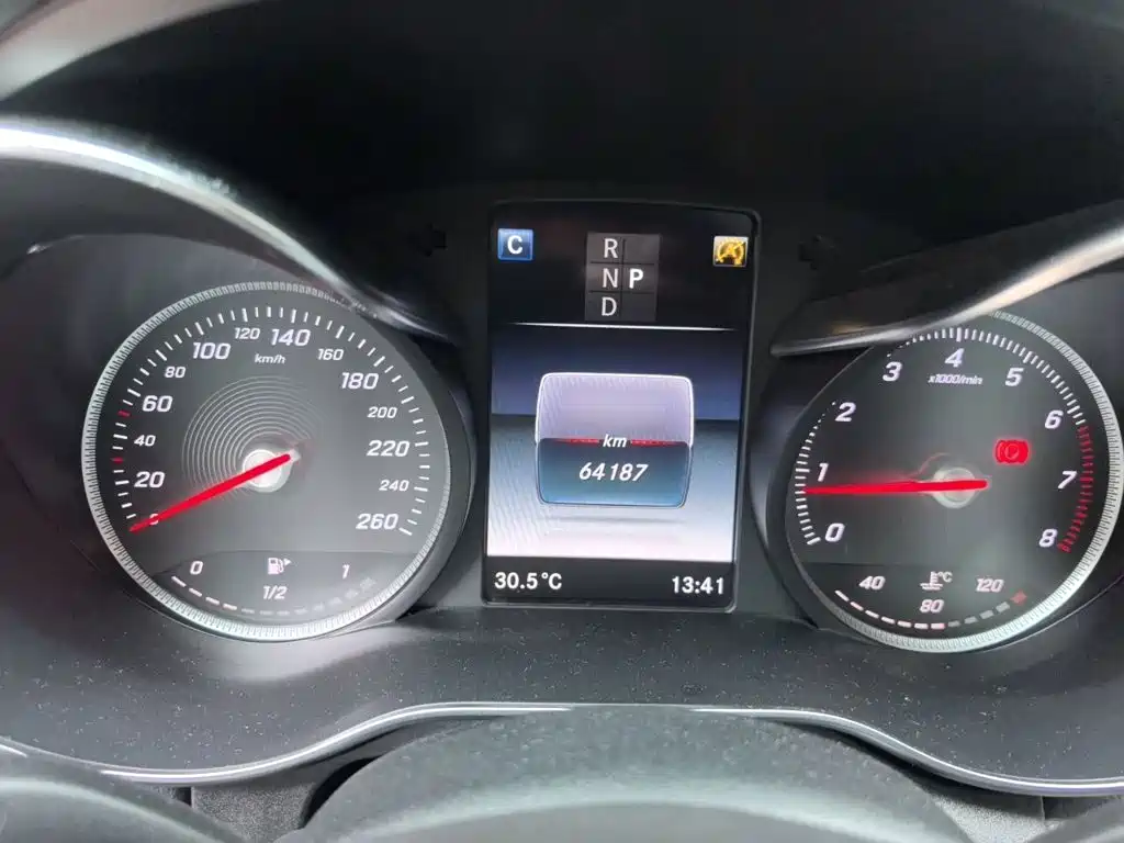 Mercedes-Benz C-Class — миниатюра 4