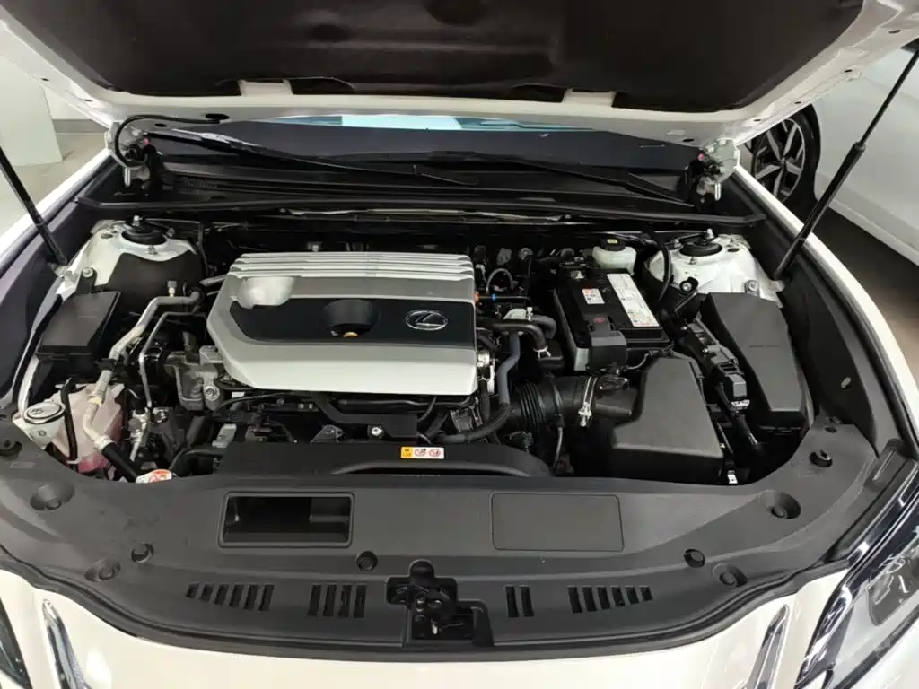 Lexus ES — миниатюра 20