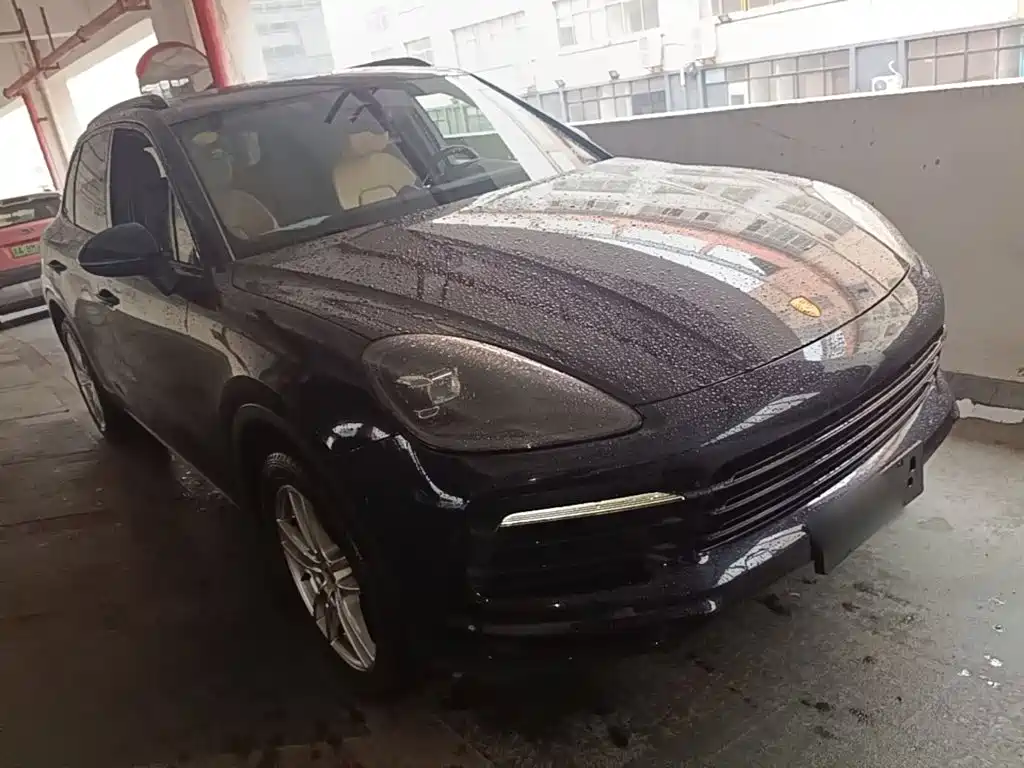 Porsche Cayenne — миниатюра 4