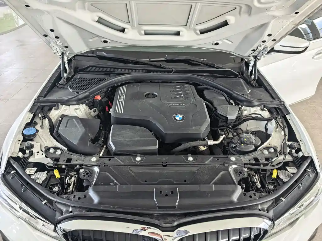 BMW 3 Series — миниатюра 20