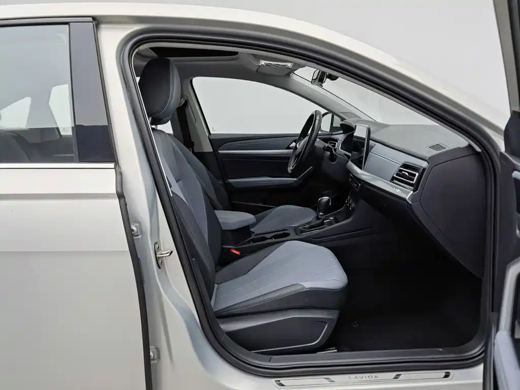 Volkswagen Lavida — миниатюра 23