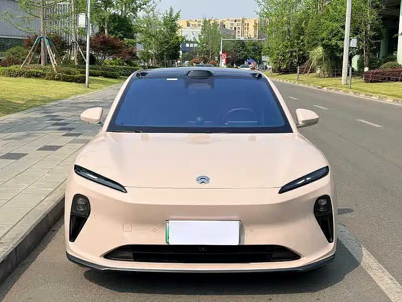 NIO ET5 — миниатюра 2