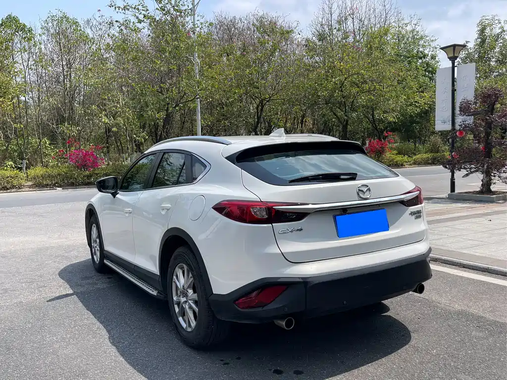 MAZDA CX 4