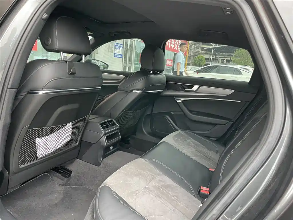Audi A6L 2021 40 TFSI Luxury