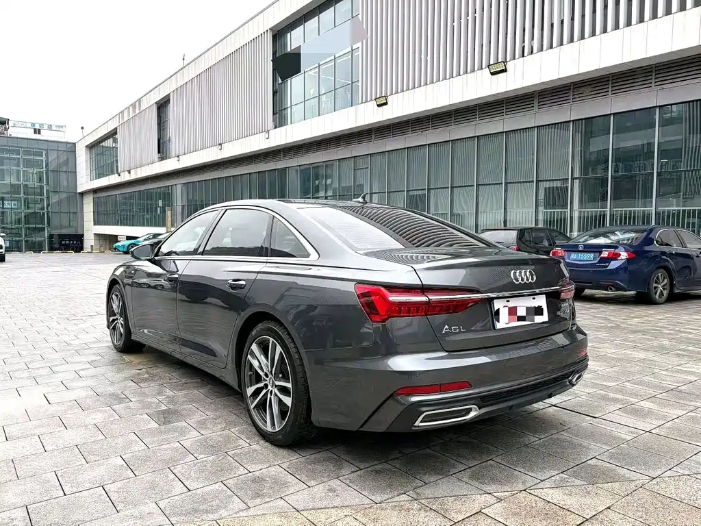 Audi A6L — миниатюра 12