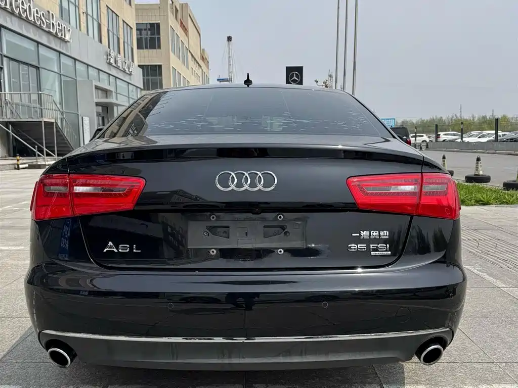 Audi A6L 2015 35 FSI quattro Comfort