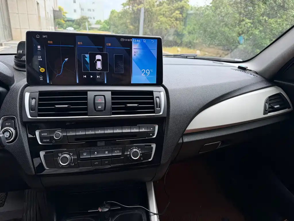 BMW 1 Series (Import) — миниатюра 8