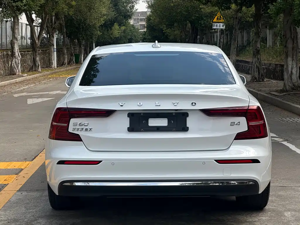 Volvo S60 — миниатюра 5