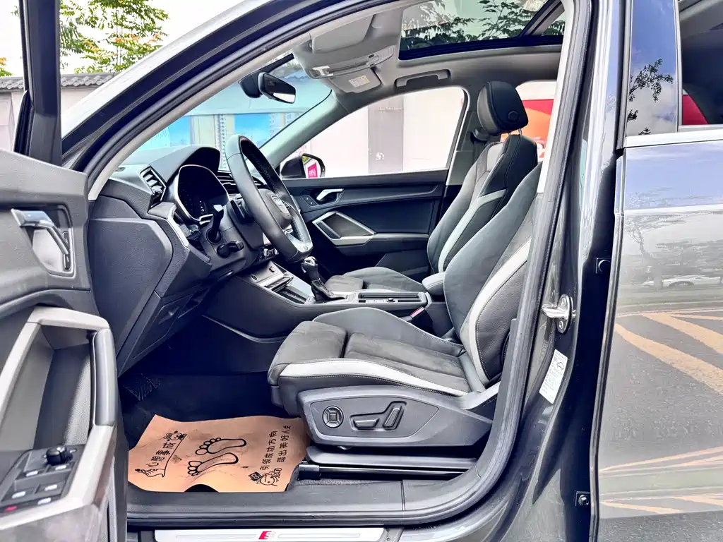 Audi Q3 2022 35 TFSI Fashion