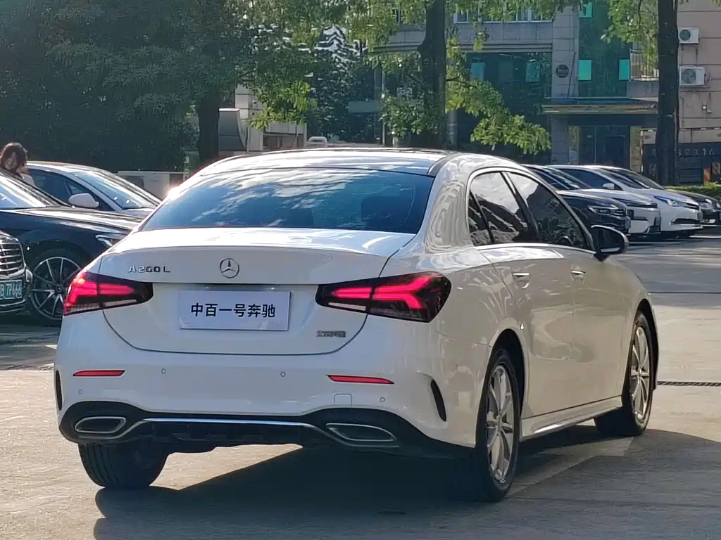 MERCEDES-BENZ A CLASS