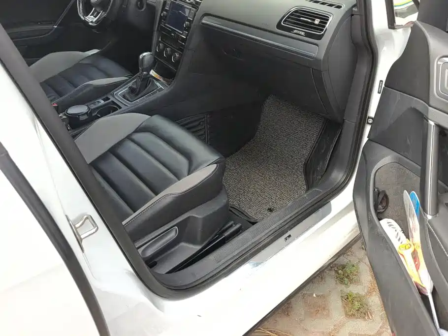 Volkswagen Golf — миниатюра 8