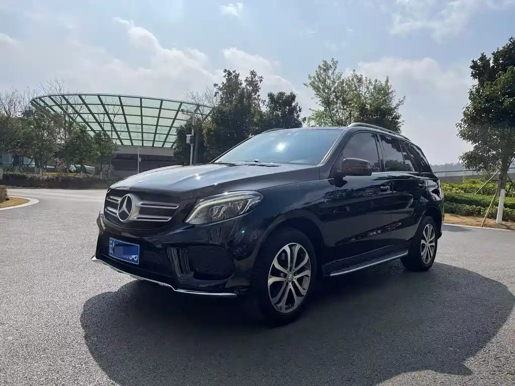 Mercedes-Benz GLE 2016